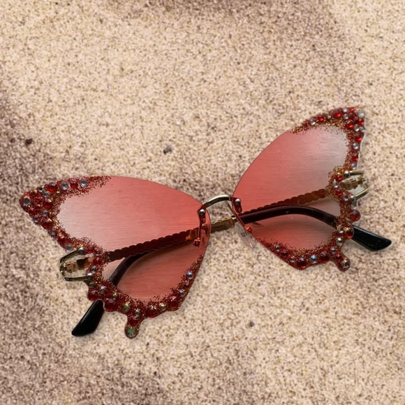 NWOT Rhinestone Butterfly Sunglasses - 4 Colors - Picture 1 of 8